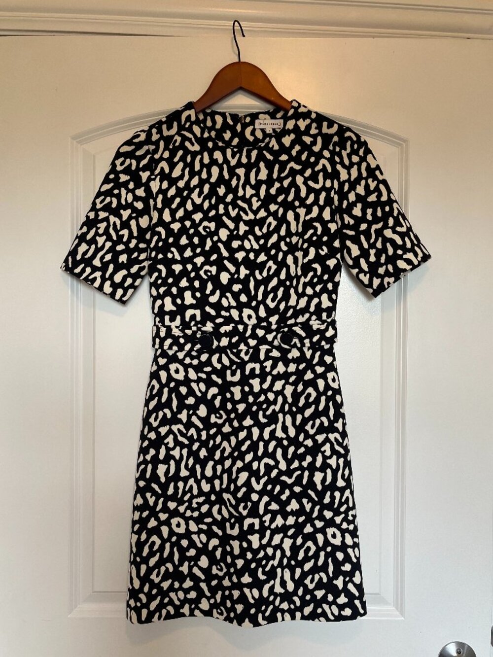 Warehouse Animal Print Shift Dress | UK 8 / US 4 — Runs Small, Check Measurement